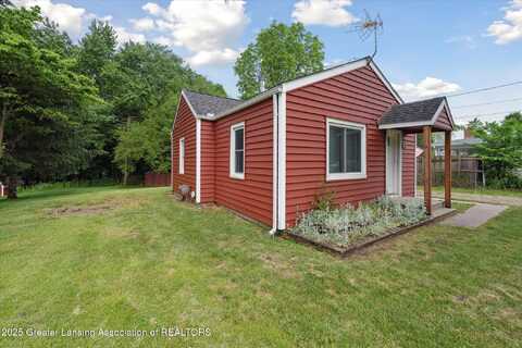 109 Maple Avenue, Stockbridge, MI 49285