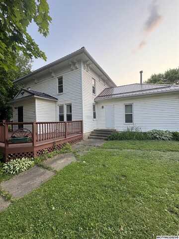206 Clark St., LIME SPRINGS, IA 52155