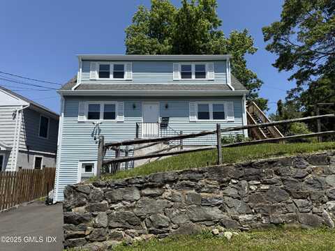 2 Capalbo Place, Cos Cob, CT 06807