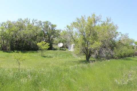 164 Dry Creek Rd, Glendive, MT 59330