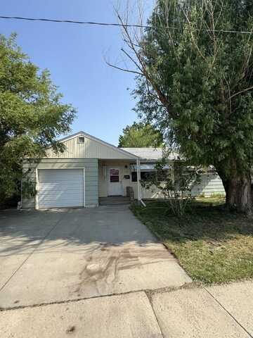 403 Chestnut Ave, Glendive, MT 59330