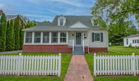 110 N Newton Street, Goodland, IN 47948