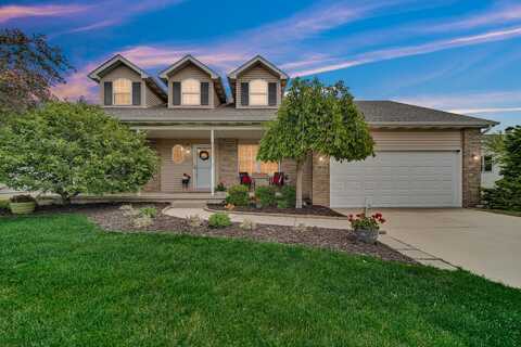 734 Courtney Drive, Crown Point, IN 46307