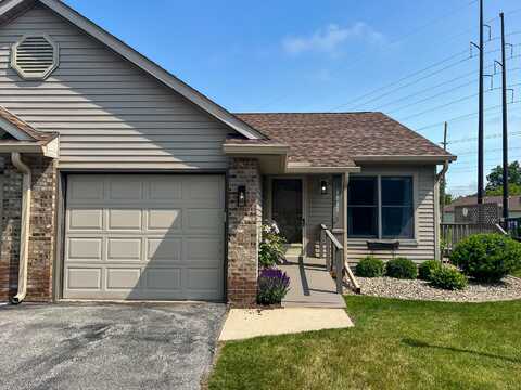 1811 Creekside Court, Valparaiso, IN 46383