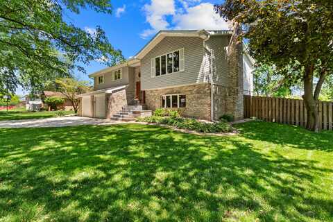 2513 Hickory Drive, Dyer, IN 46311
