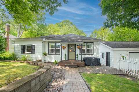 4111 Wildwood Road, Valparaiso, IN 46383