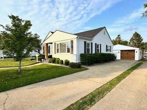 810 S Main Street, Knox, IN 46534