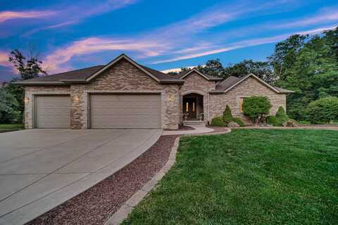 71 Liberty Lakes Drive, Valparaiso, IN 46385