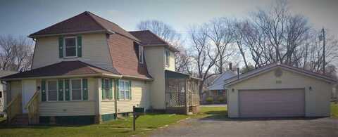 215 S 9th Street, Chesterton, IN 46304
