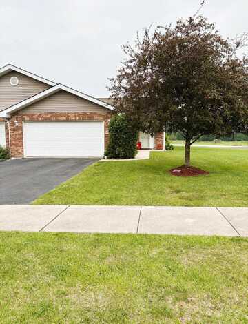 9096 Carolina Court, Merrillville, IN 46410