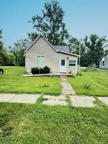 310 W State Street, Morocco, IN 47963
