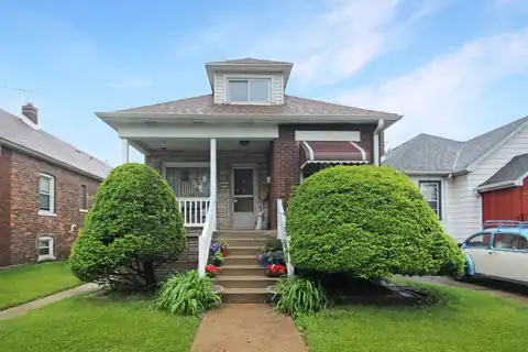 2424 Birch Avenue, Whiting, IN 46394