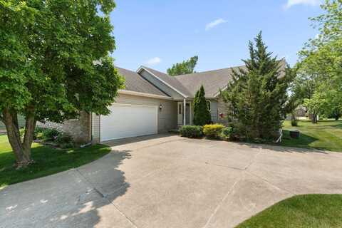 207 Mcafee Drive, Valparaiso, IN 46383