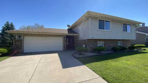 4091 W 76th Lane, Merrillville, IN 46410