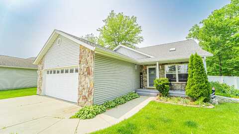 685 Coventry Court, Valparaiso, IN 46385