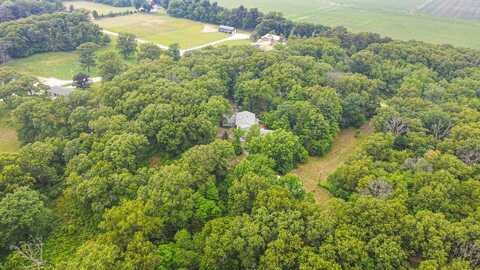 455 W 900 N, Wheatfield, IN 46392