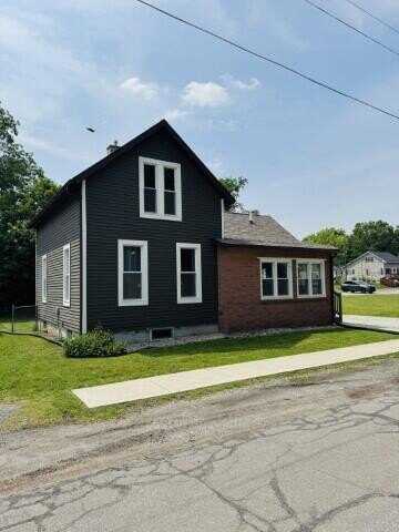 206 Wabash Avenue, La Porte, IN 46350