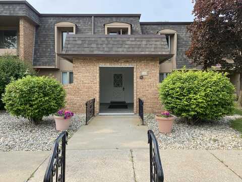 435 Old Stone Road, Munster, IN 46321