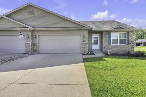 830 Daisy Circle NE, DeMotte, IN 46310