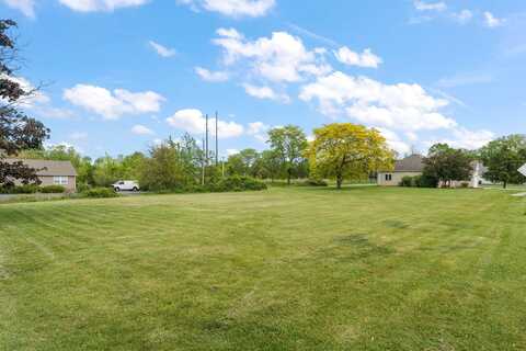256 Pineview Lane, Valparaiso, IN 46383