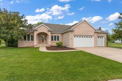 256 Pineview Lane, Valparaiso, IN 46383