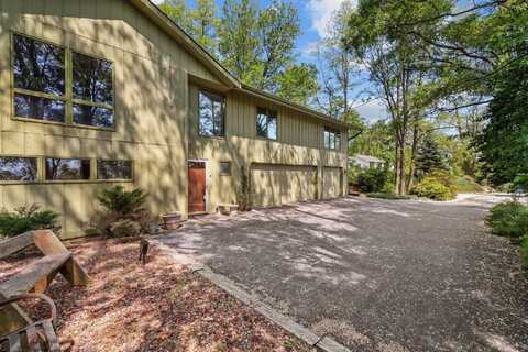 2933 State Street, Porter, IN 46304