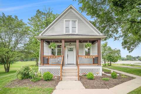 621 Pratt Street, Crown Point, IN 46307