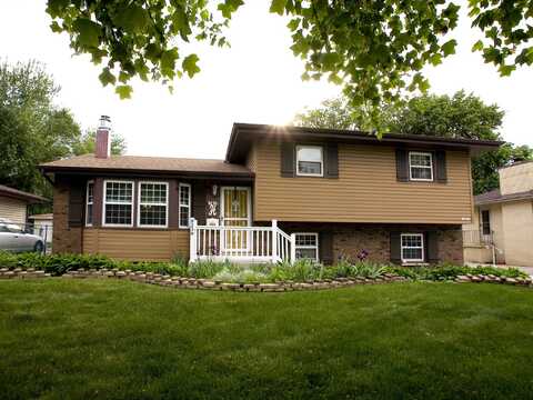 8230 Beech Avenue, Munster, IN 46321