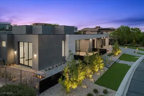 38 Skybird Court, Las Vegas, NV 89135