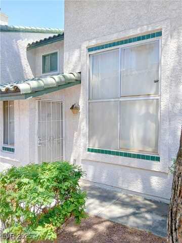 2471 Old Forge Lane, Las Vegas, NV 89121