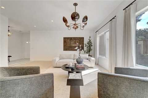 1108 Daytona Lane, Las Vegas, NV 89117