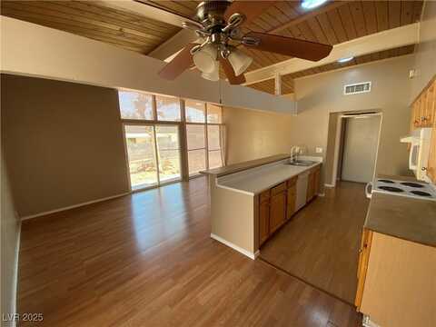 4512 Exposition Avenue, Las Vegas, NV 89102