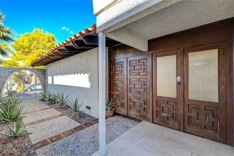 945 Vegas Valley Drive, Las Vegas, NV 89109
