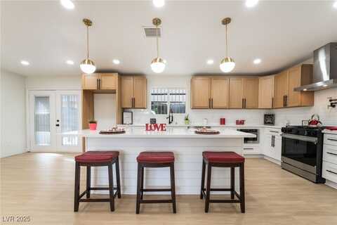 4237 E Twain Avenue, Las Vegas, NV 89121