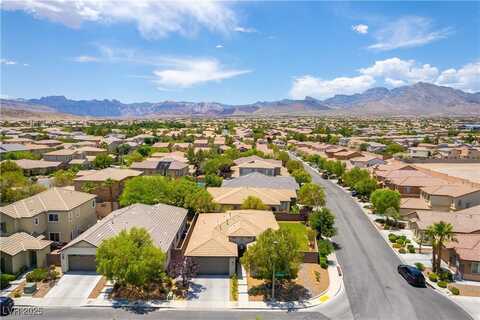 913 Hickory Park Street, Las Vegas, NV 89138