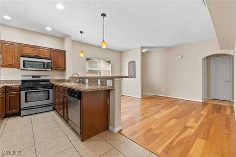 8409 Running Deer Avenue, Las Vegas, NV 89145