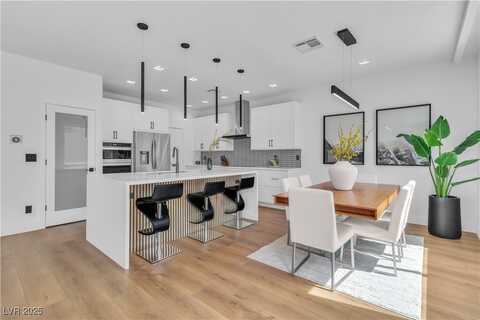 9713 Kampsville Avenue, Las Vegas, NV 89148