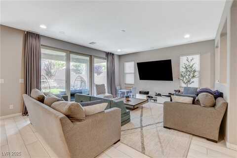 8531 W Oquendo Road, Las Vegas, NV 89113