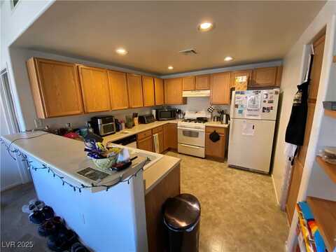 9580 W Reno Avenue, Las Vegas, NV 89148