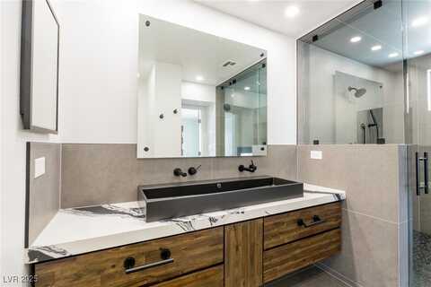 902 Possum Hill Street, Henderson, NV 89014
