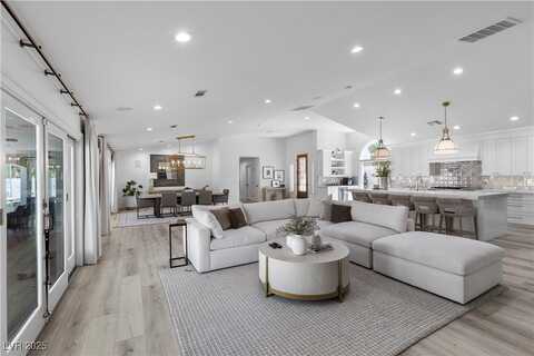 2250 Bowie Circle, Henderson, NV 89014