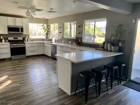9485 Supernova Court, Las Vegas, NV 89123