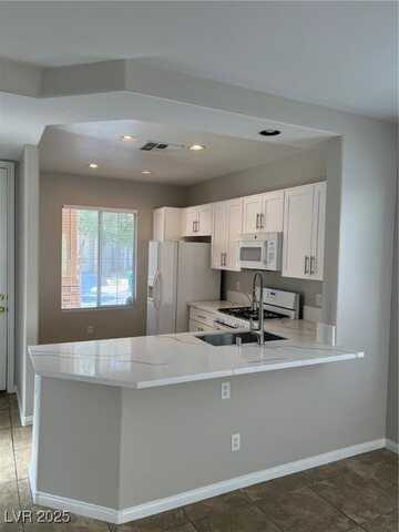 1662 Rainbow Dream Avenue, Las Vegas, NV 89183