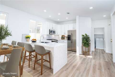 669 Elliot Peak Avenue, Las Vegas, NV 89183
