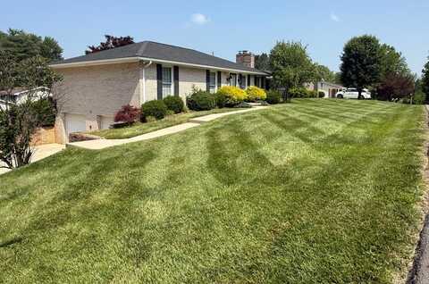 8447 Sharon Dr, Wheelersburg, OH 45694
