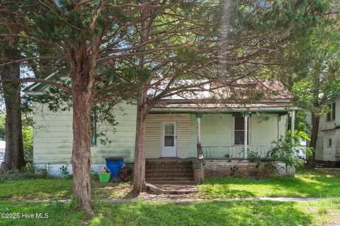 805 N Mclewean Street, Kinston, NC 28501