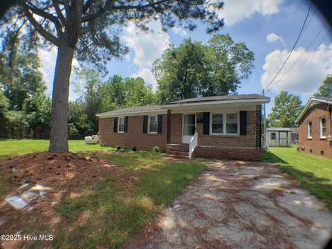 602 W 14th Avenue W, Greenville, NC 27834