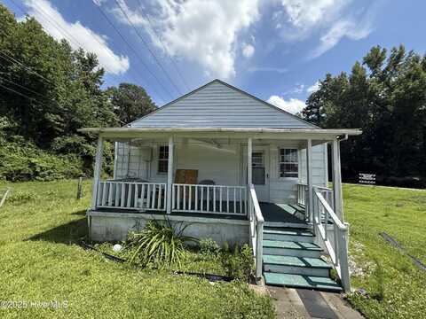 1317 Airport Road, Kinston, NC 28504