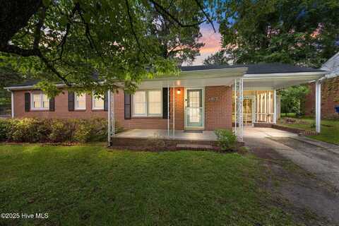 2304 Jefferson Drive, Greenville, NC 27858