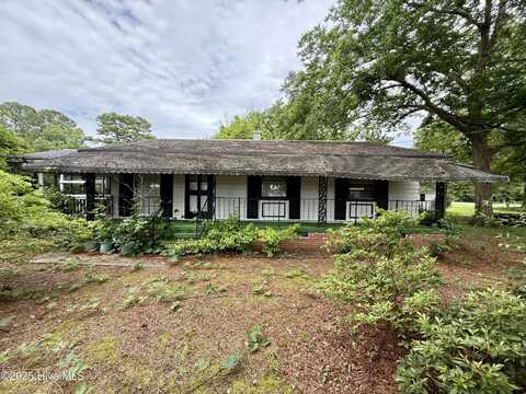 302 Mae Street, Robersonville, NC 27871